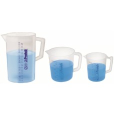 Copo de Becker com Alça e Jarra | Cód. 1386-0 | Capacidade 600 ml | Graduaçao 10 ml